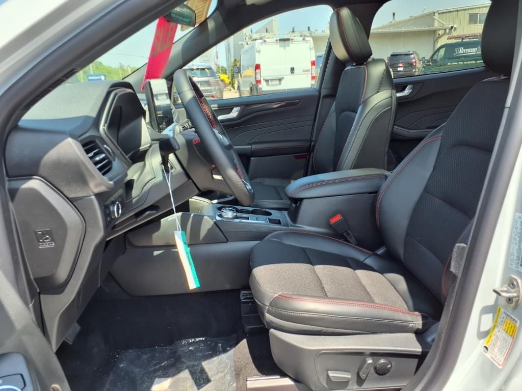 2025 Ford Escape Hybrid ST-Line
