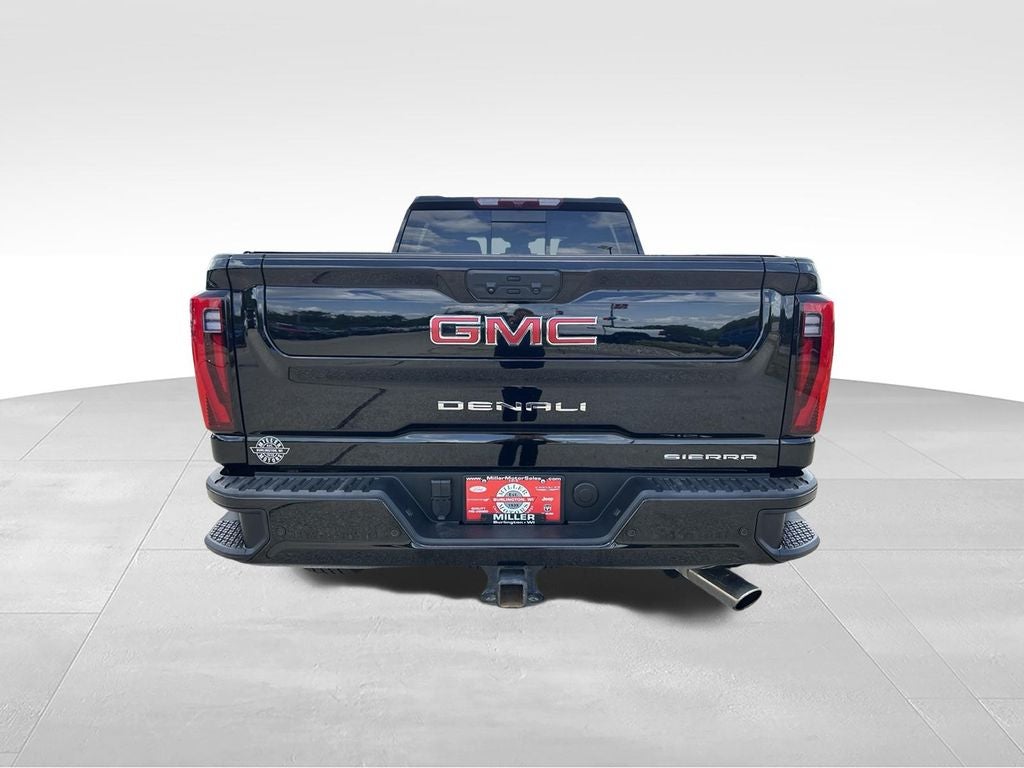 2025 GMC Sierra 2500HD Denali
