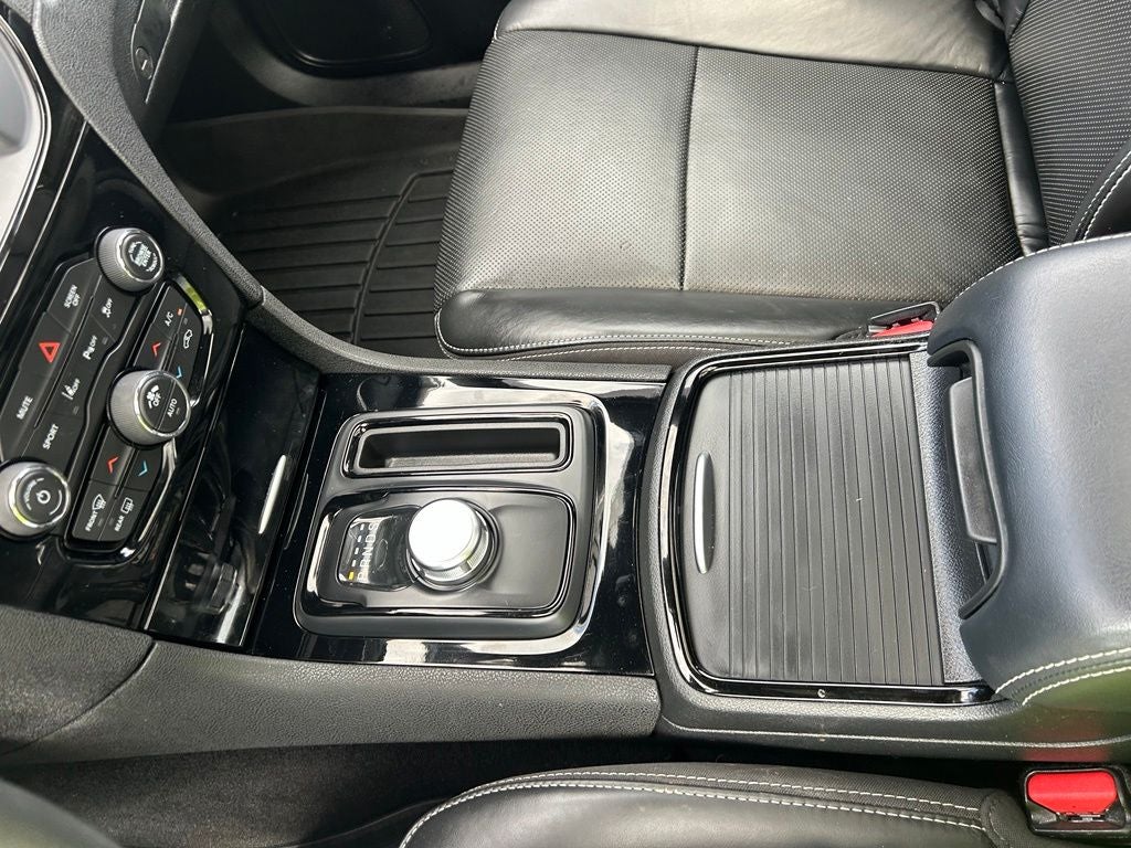 2023 Chrysler 300 S