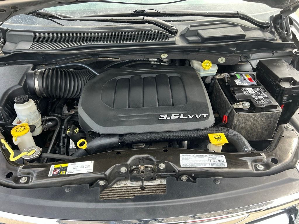 2013 Chrysler Town & Country Touring-L