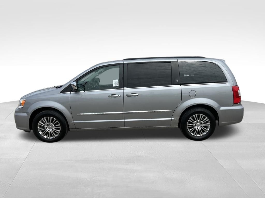 2013 Chrysler Town & Country Touring-L