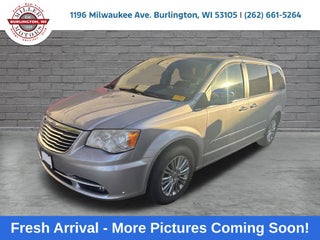 2013 Chrysler Town &amp; Country Touring-L