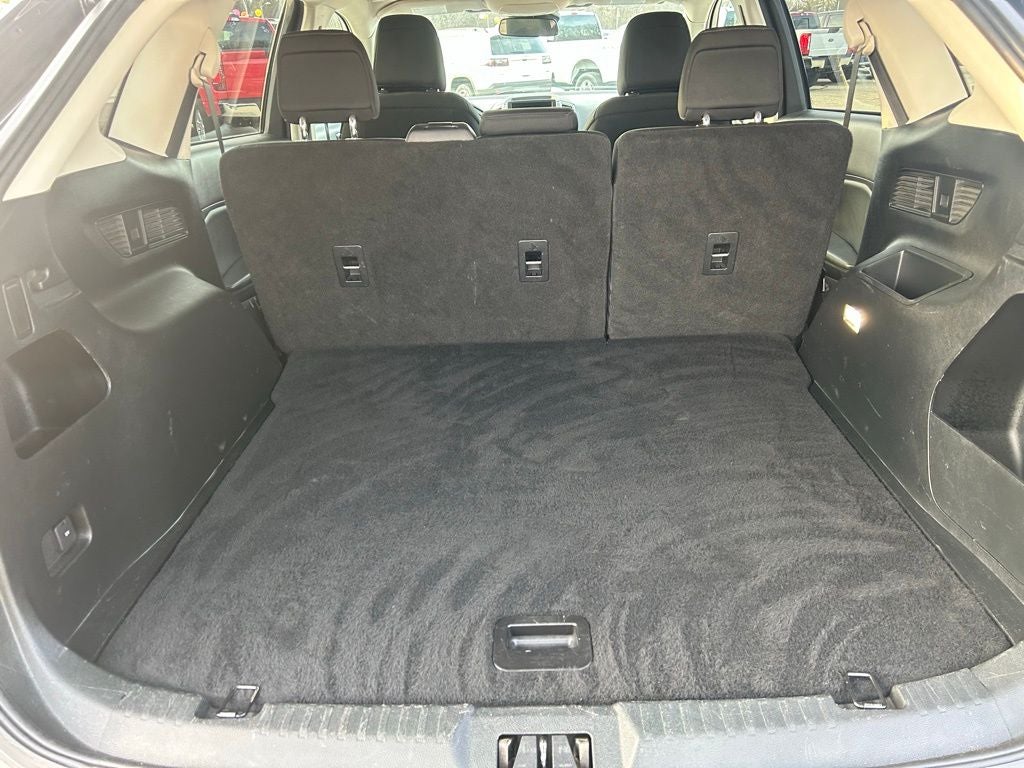 2022 Ford Edge SE
