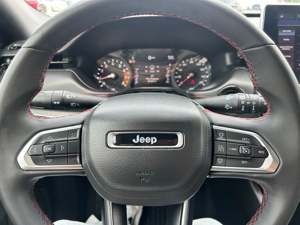 2025 Jeep Compass Trailhawk
